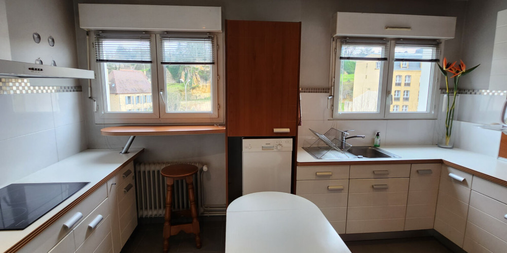 appartement à SARLAT LA CANEDA (24200)